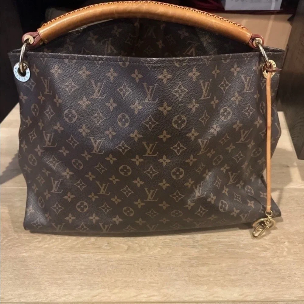 Louis Vuitton Artsy Gm - Picture 1 of 13